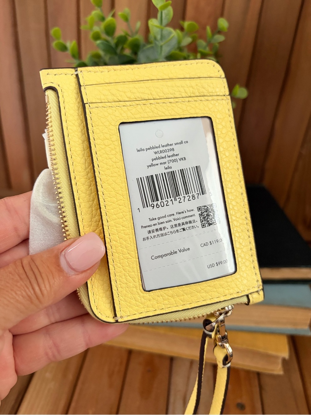 kate spade Pebbled Leather Wristlet Card Case in Yellow with Gold Hardware - Picture 9 of 9